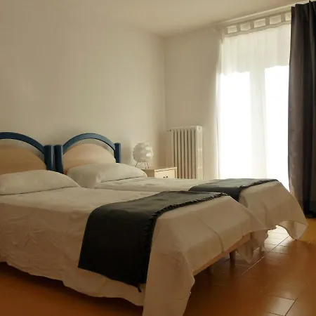 Villa Nell'uliveto Torri Del Benaco